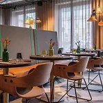 Hilton Garden Hotel 4*
