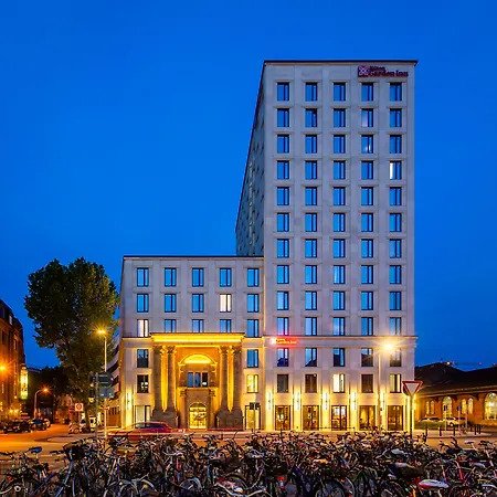 Hilton Garden 호텔 4*