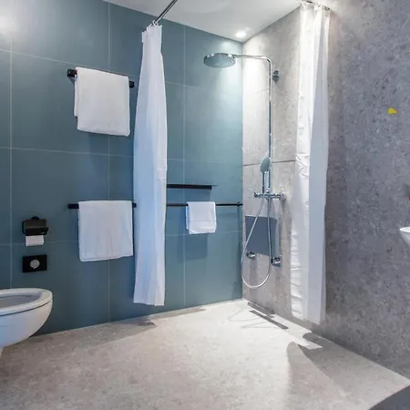 Hilton Garden 4*