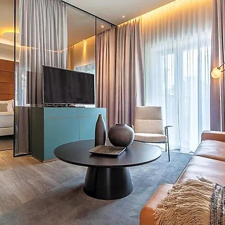 Hilton Garden
