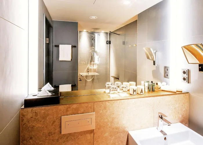 Hilton Garden Отель